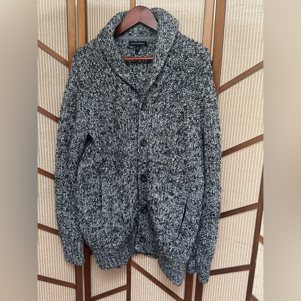 Banana Republic Men’s grey marled shawl cardigan